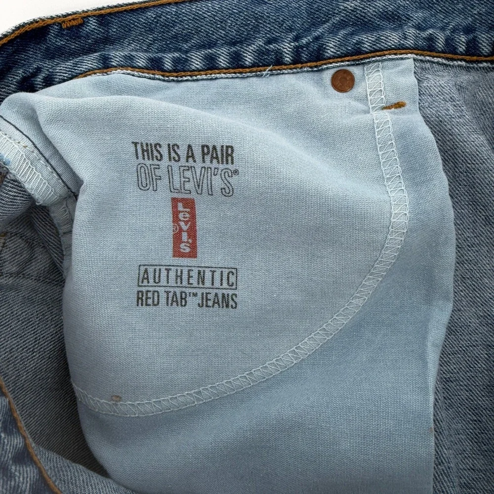 Vintage Levis 505 Mens 42 Regular Fit Denim Shorts Blue Made in USA 90s 511-0199